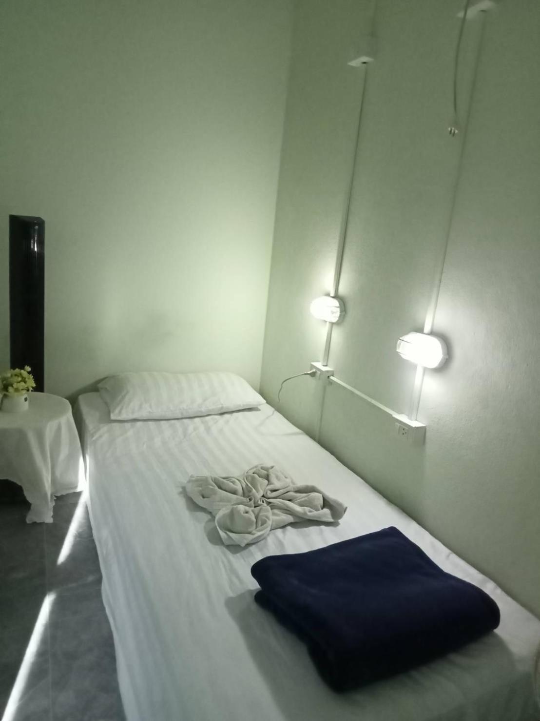 Newnormal Hotel Chiang Mai Pokój zdjęcie