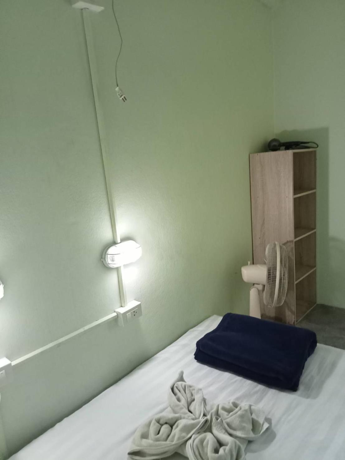 Newnormal Hotel Chiang Mai Pokój zdjęcie